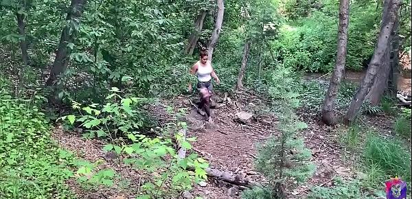  Crazy and hardcore fuck at the end of the trail